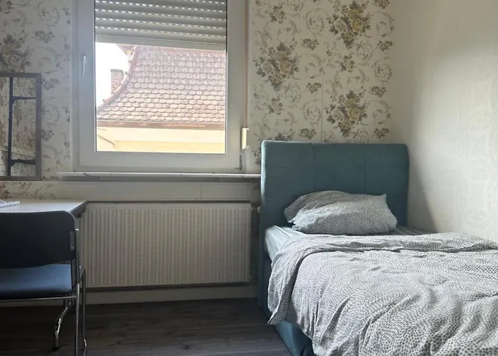 홈스테이 Wohngemeinschaft Mit Privatzimmern *